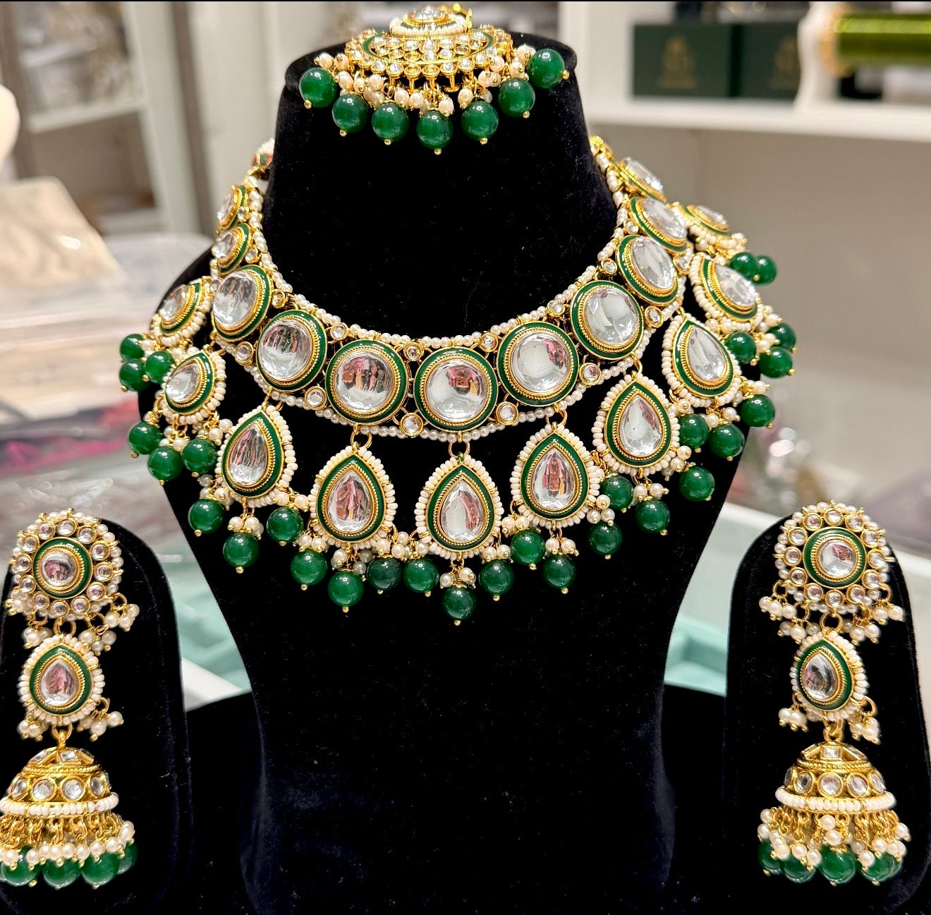 Dark Green Color Heavy Kundan Style Necklace Set