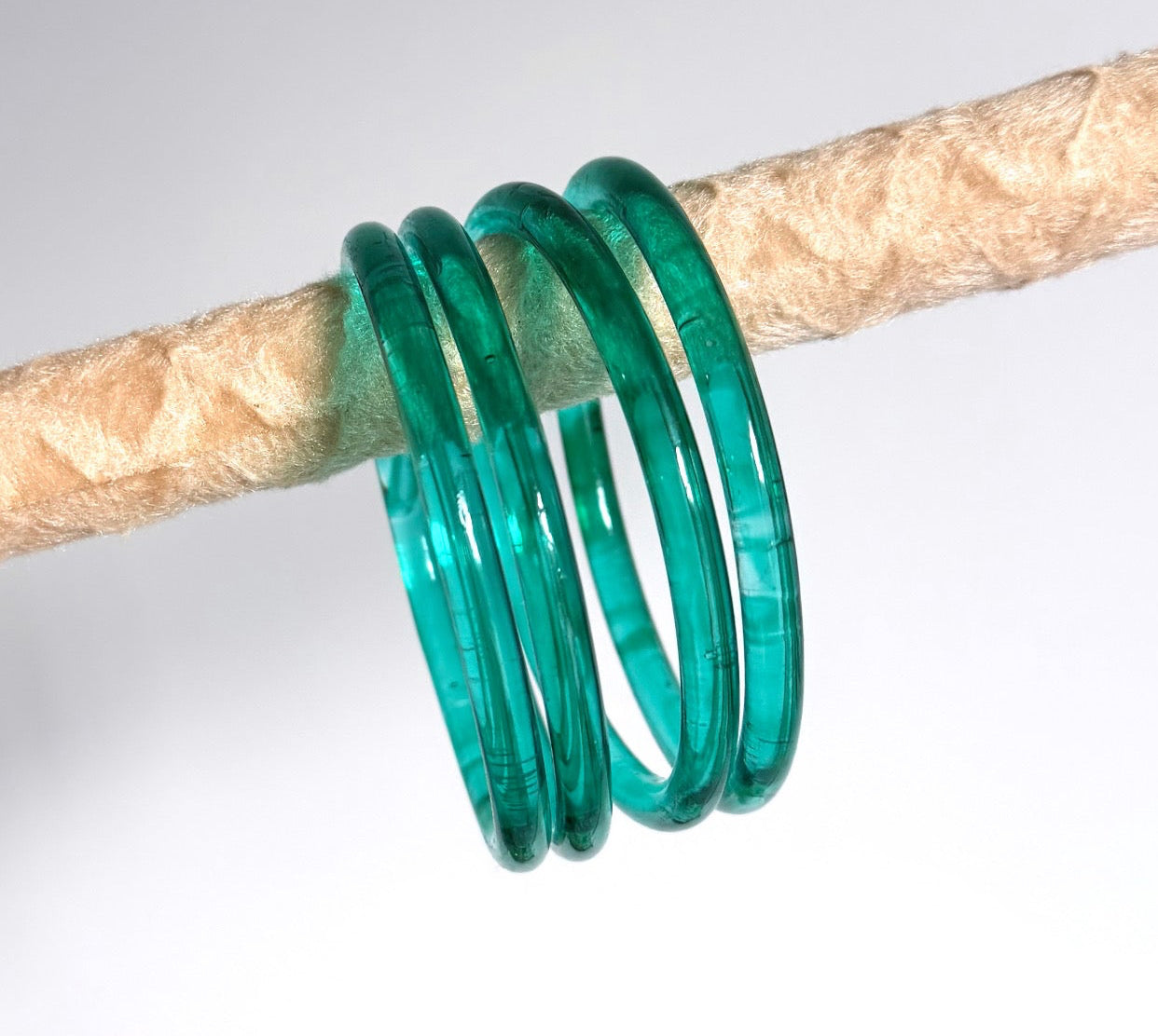 Noor Glossy Bangle Set