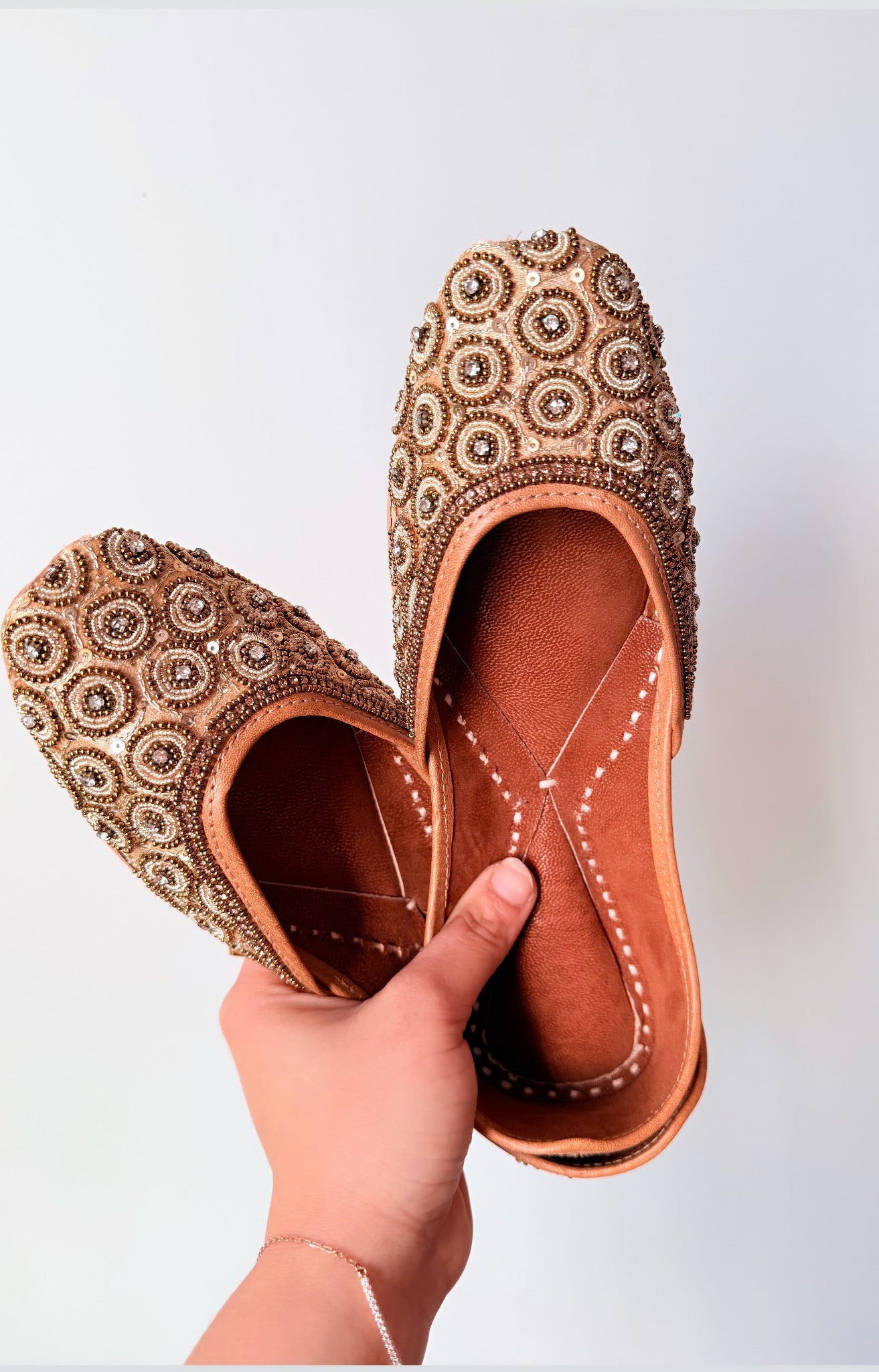 Golden Punjabi Jutti