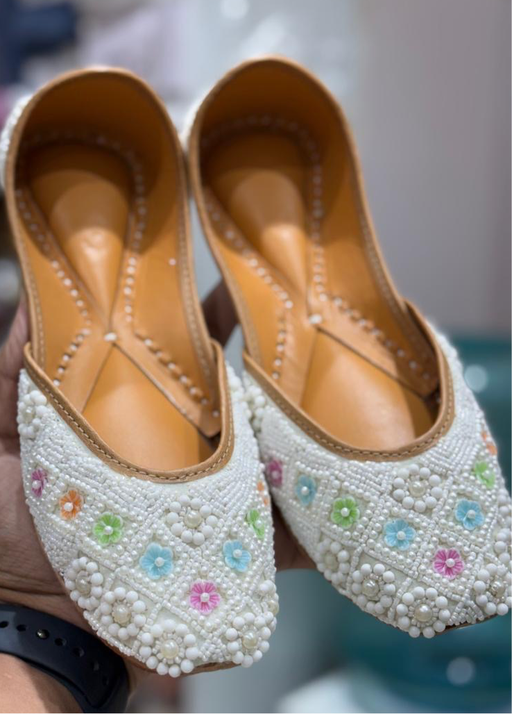 Multi Colored White Punjabi Jutti