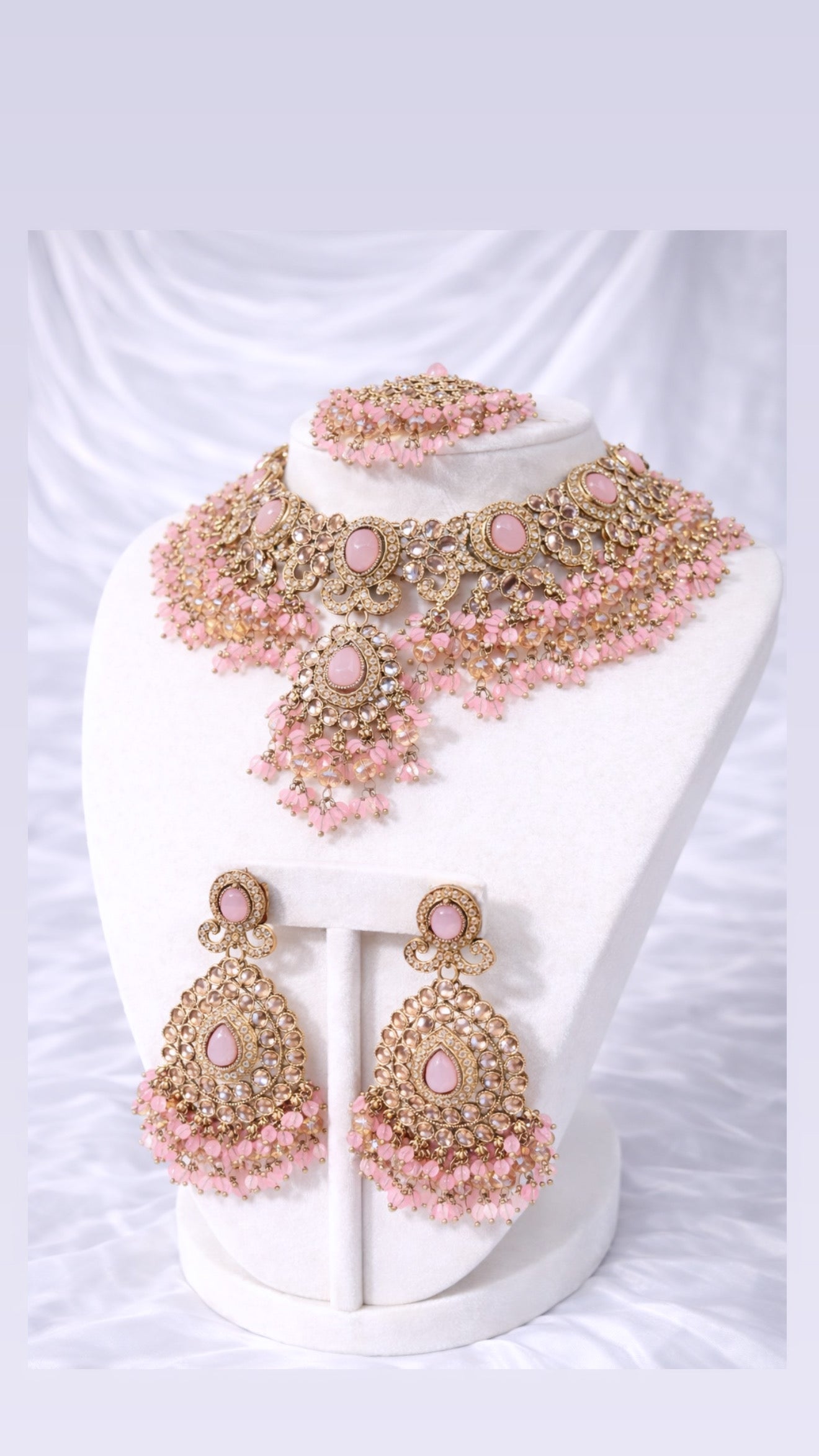 Nandini Necklace Set