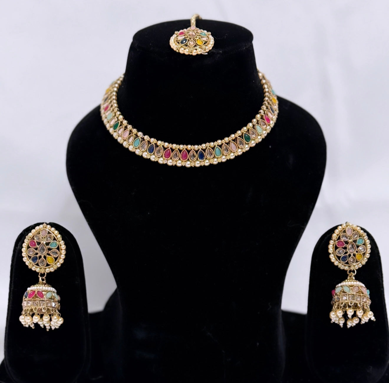 Multi Colored Light Weight Necklace Set
