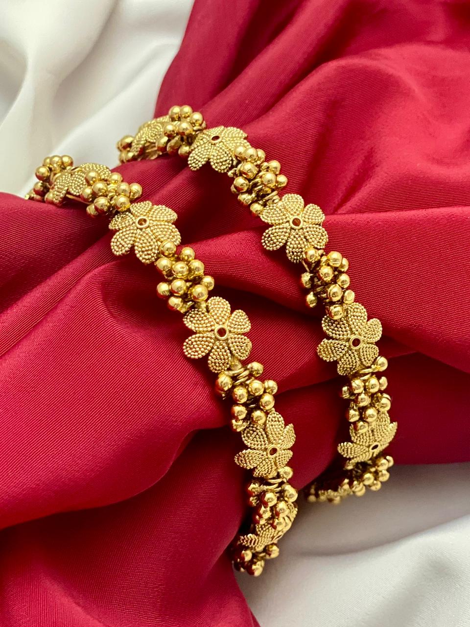 Gold Plates set of 2 Bangles