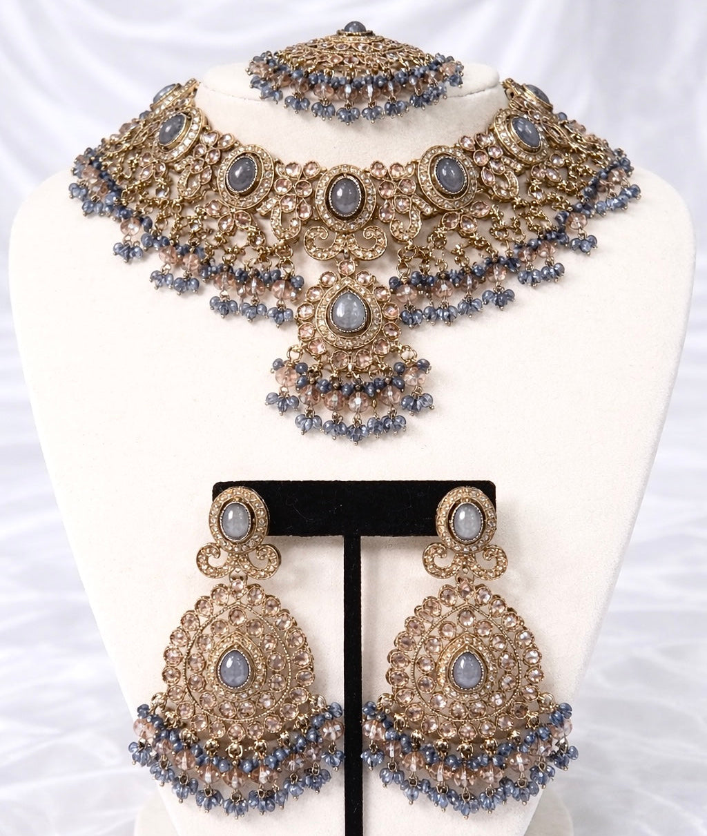 Nandini Necklace Set