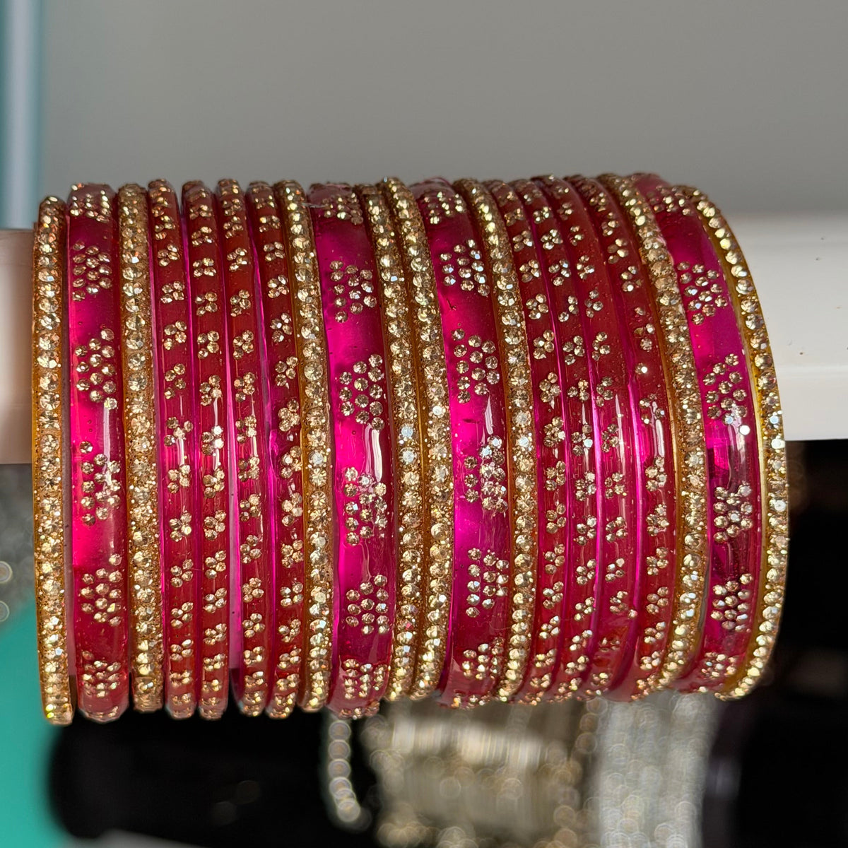 Mia Glass Bangle Set