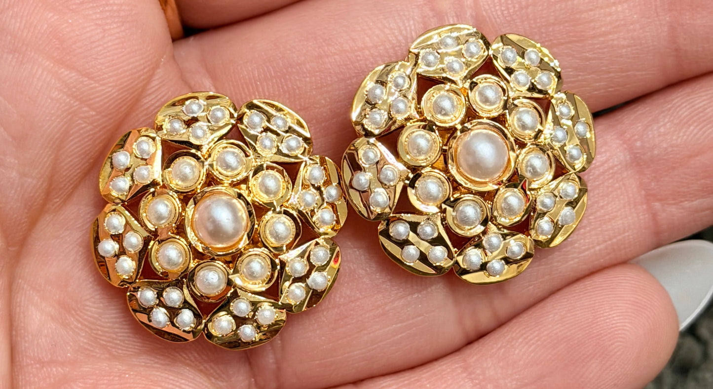 Jadau Pearl Studs Earrings
