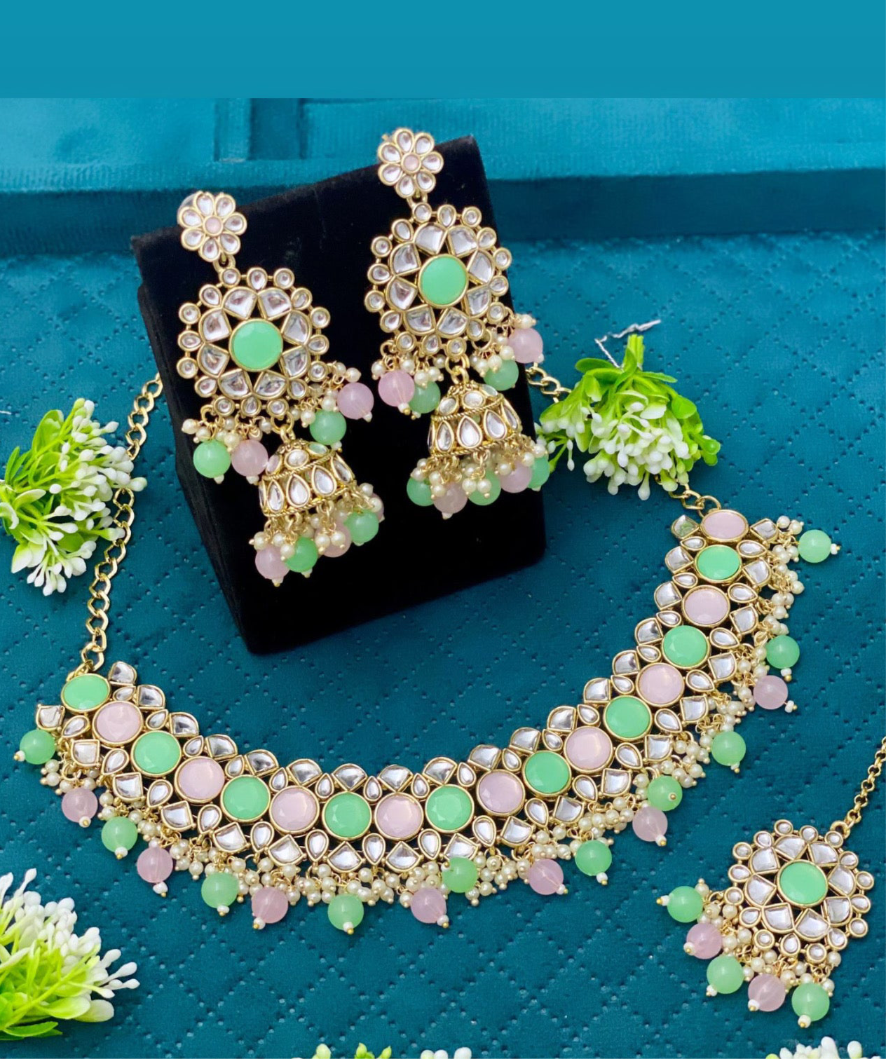 Green and Pink Necklace Set