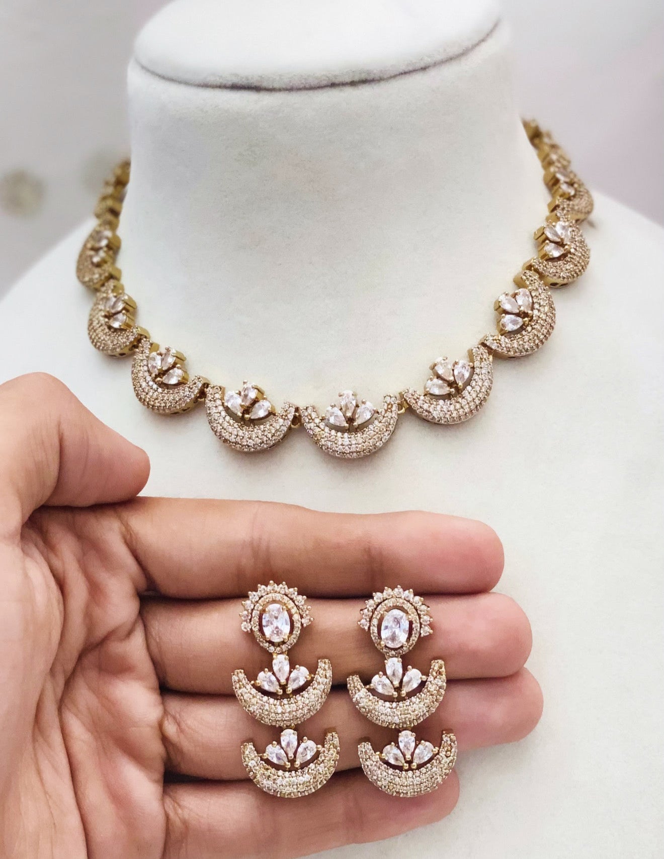 Sleek Style Necklace Set