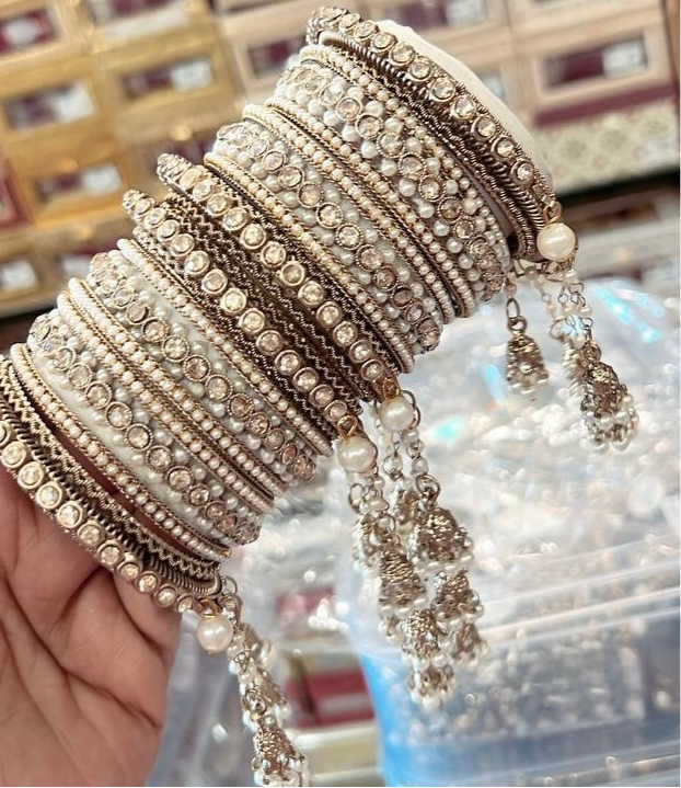 Heavy Hanging style Bangle Set