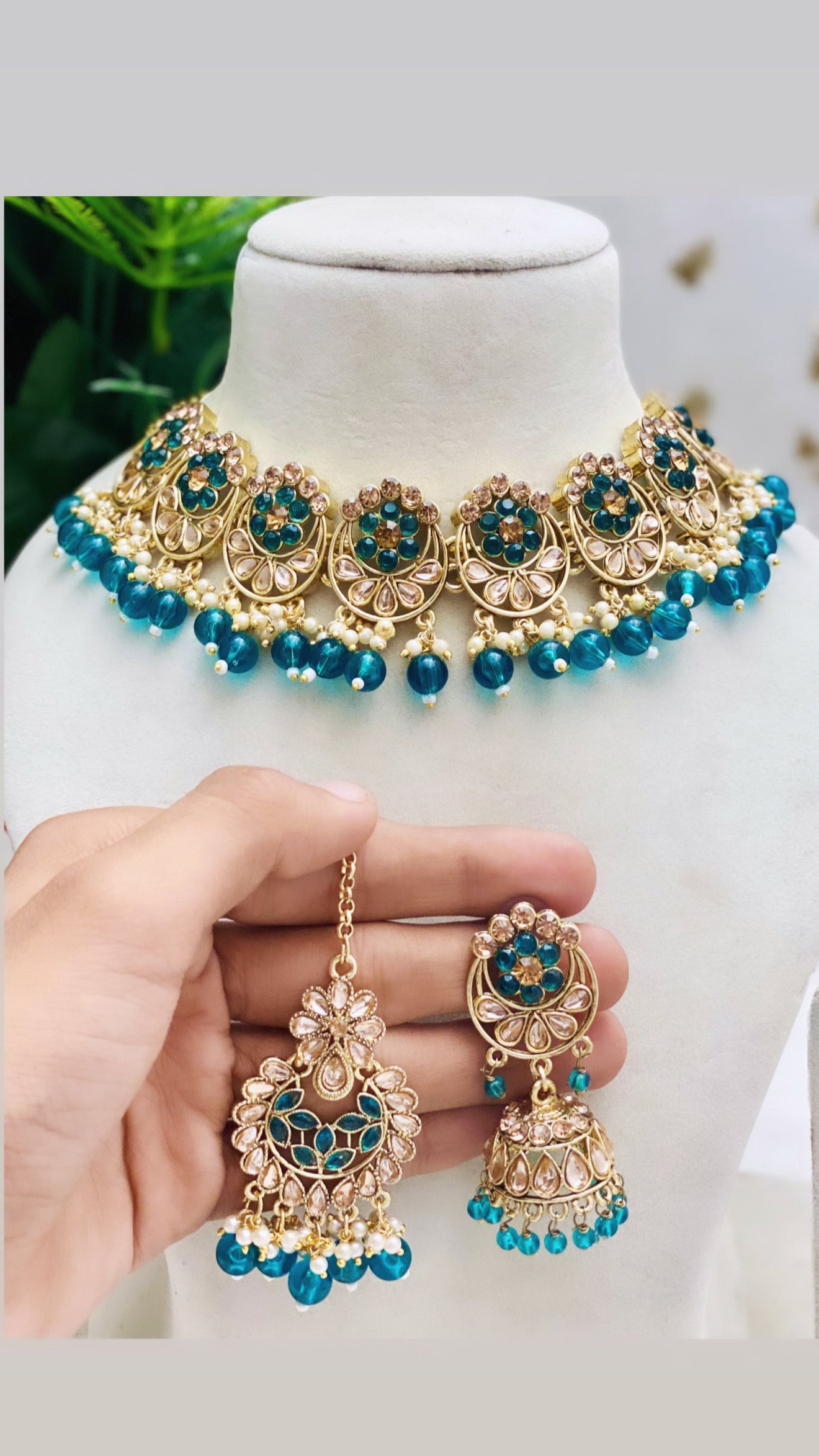 Teal Blue Necklace Set