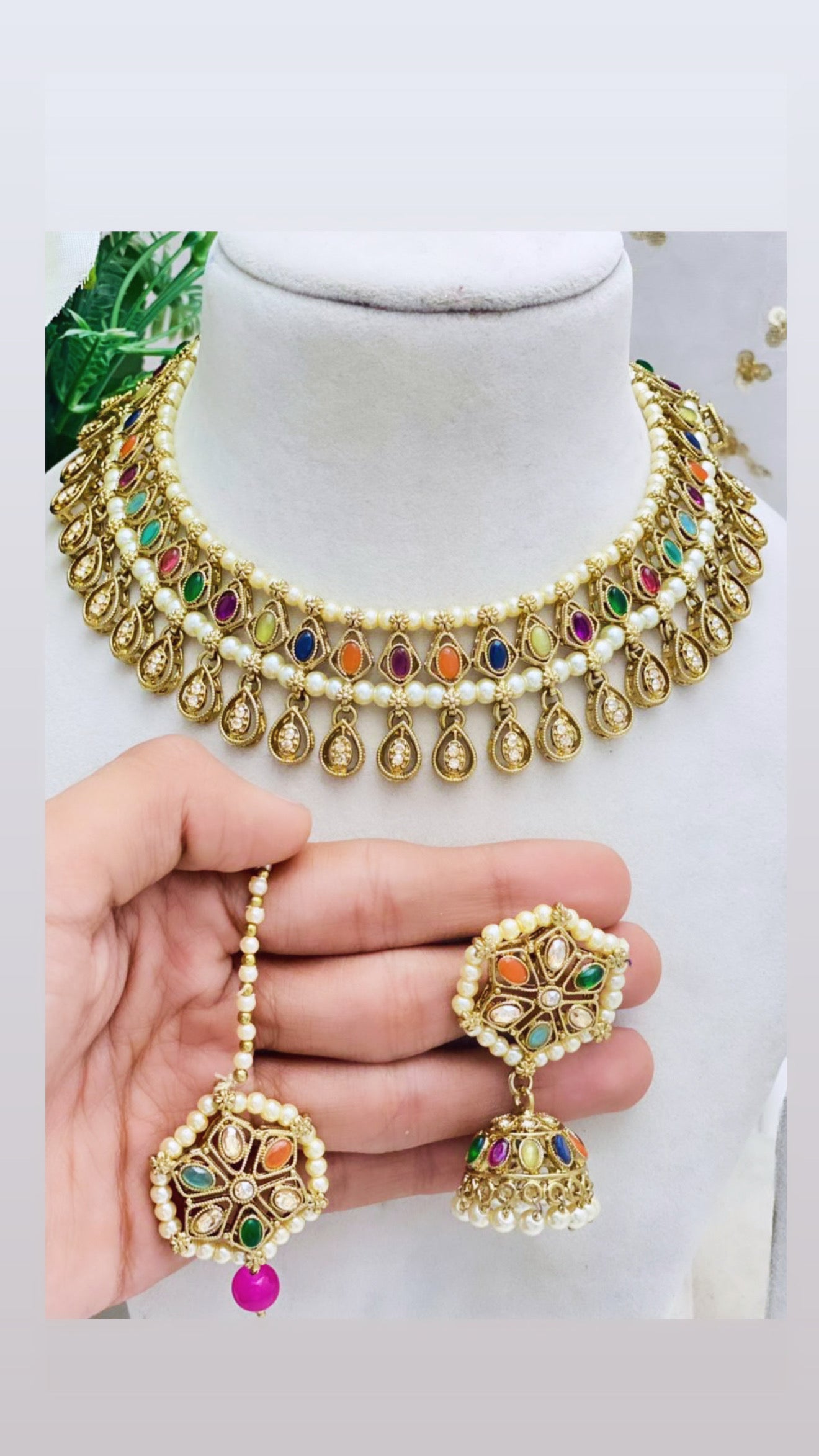 Multi Colored Necklace Set