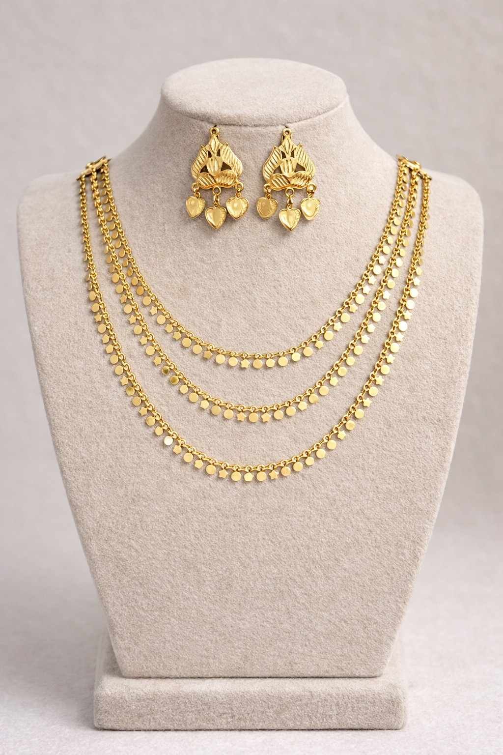 Lightweight Three Layered Necklace Set