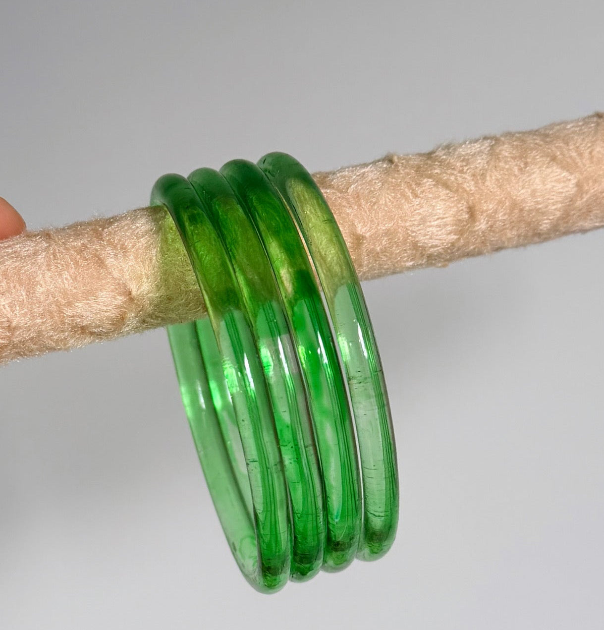 Noor Glossy Bangle Set