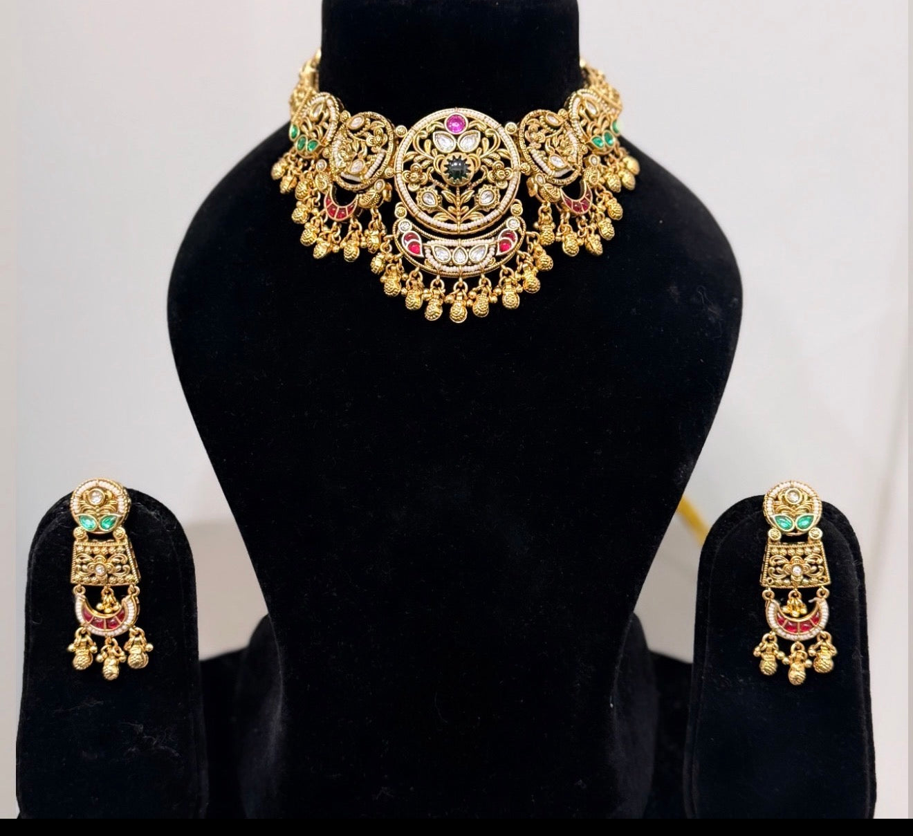 Mannat Heritage Necklace Set