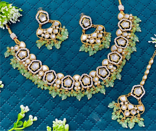 Light Green Necklace Set