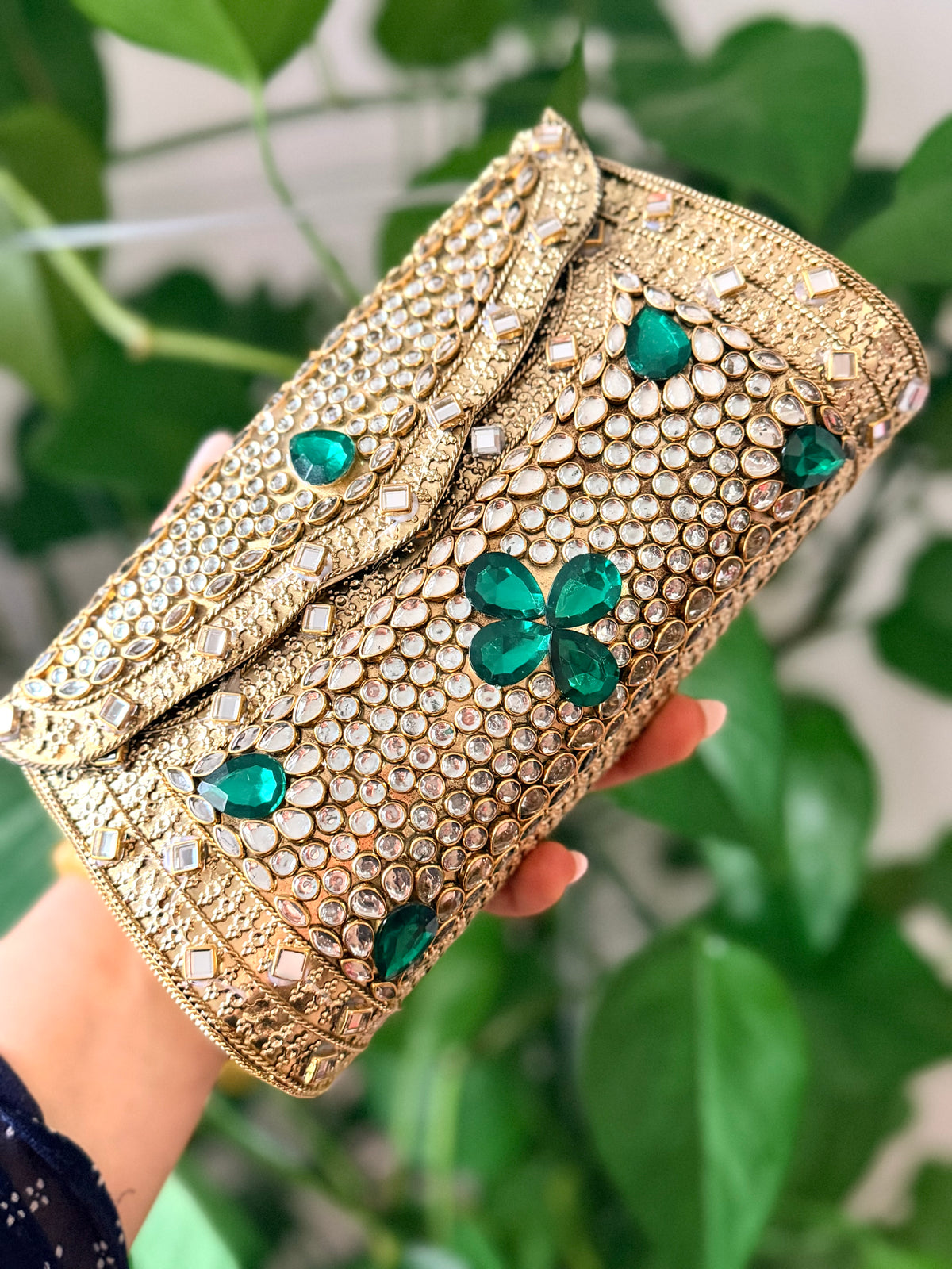 Naina Big Kundan Clutch