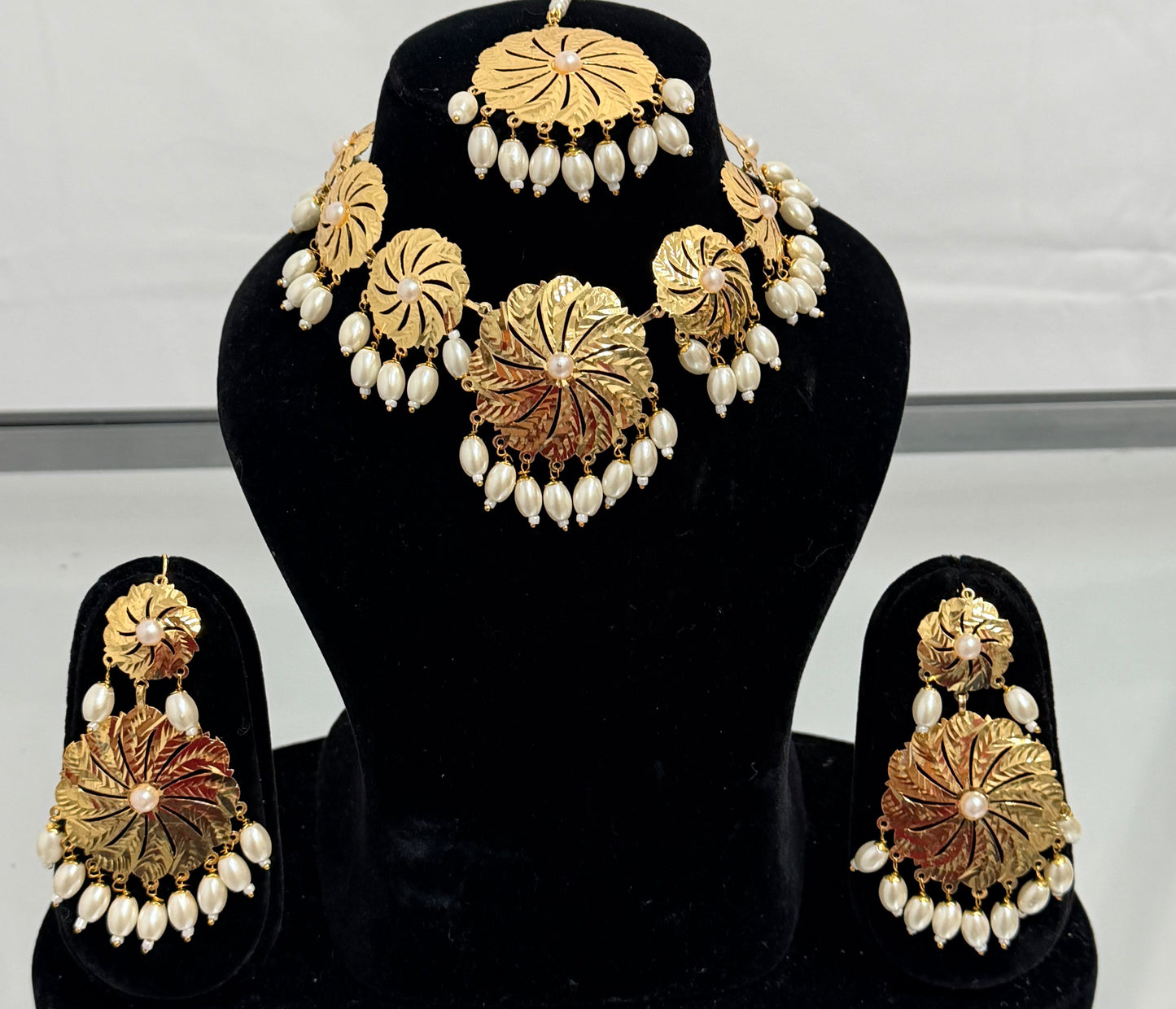 Peepal Patti Style Necklace Set