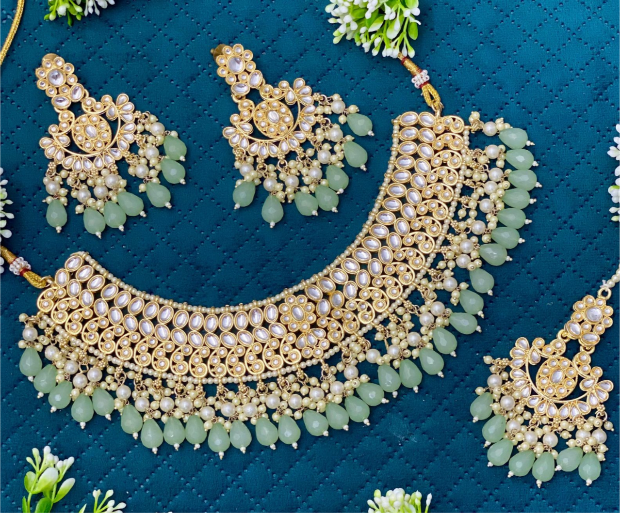 Light Green Necklace Set