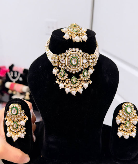 Green Color Kundan Set