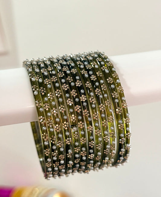 *Back In Stock* Sonal Pearl Bangle Set