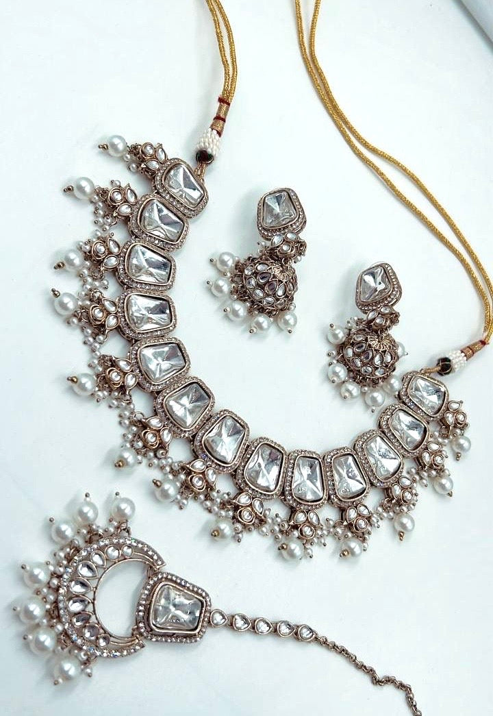 Kundan Necklace Set