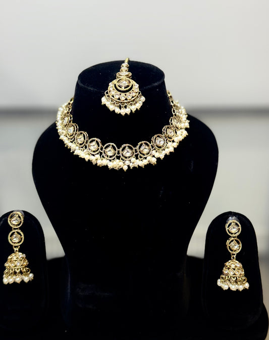 Golden and Tiny Pearls Necklace Set