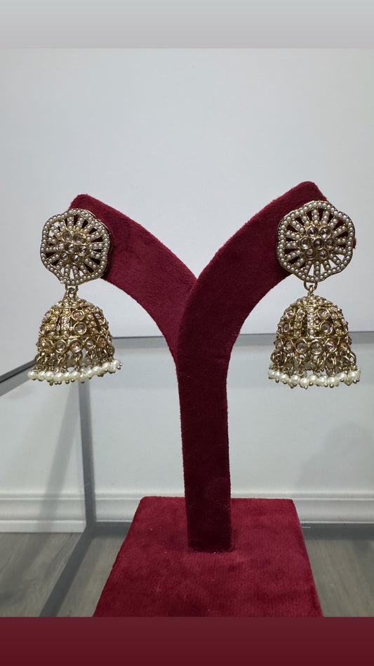 Jhumkis