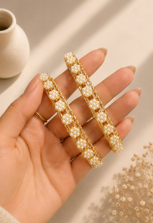 Noor Pearl Bangle Set