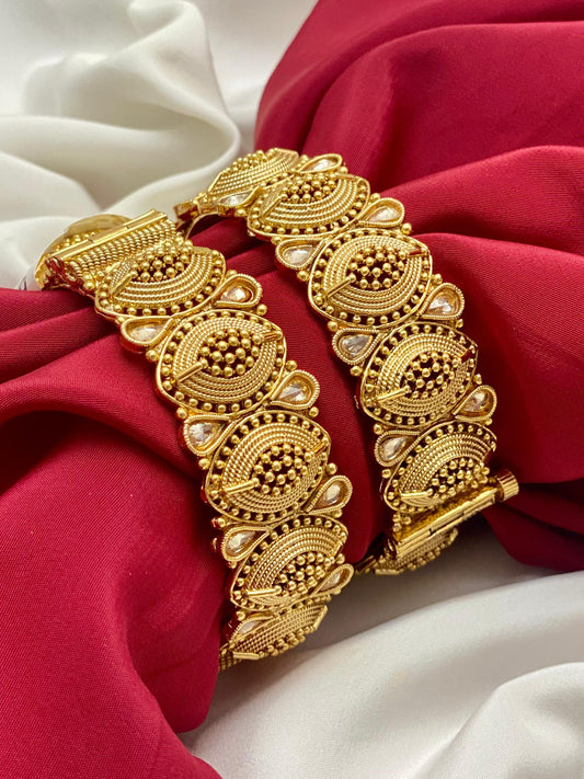 Gold Plated Set of 2 Bangles