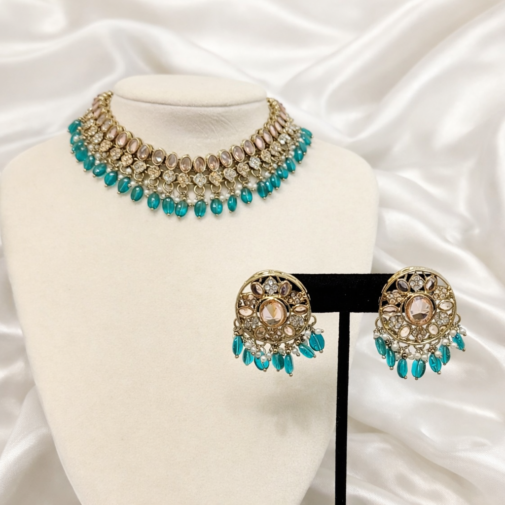Kareena Necklace Set