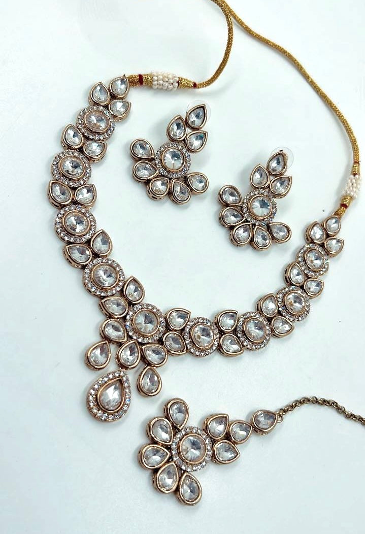 Kundan Necklace Set