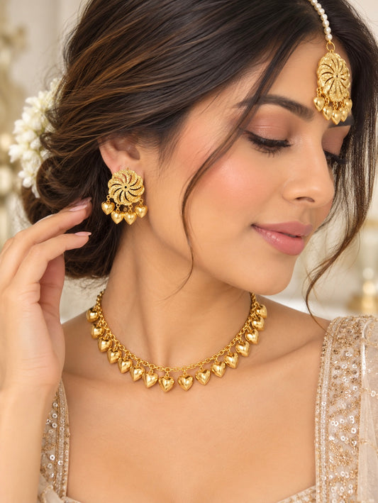 Manvi Punjabi Style Peepal Patti Necklace Set