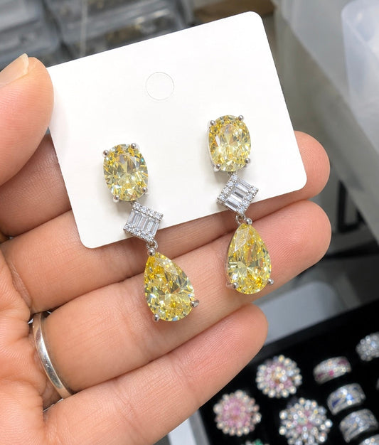Manreet VVS Clarity Earrings