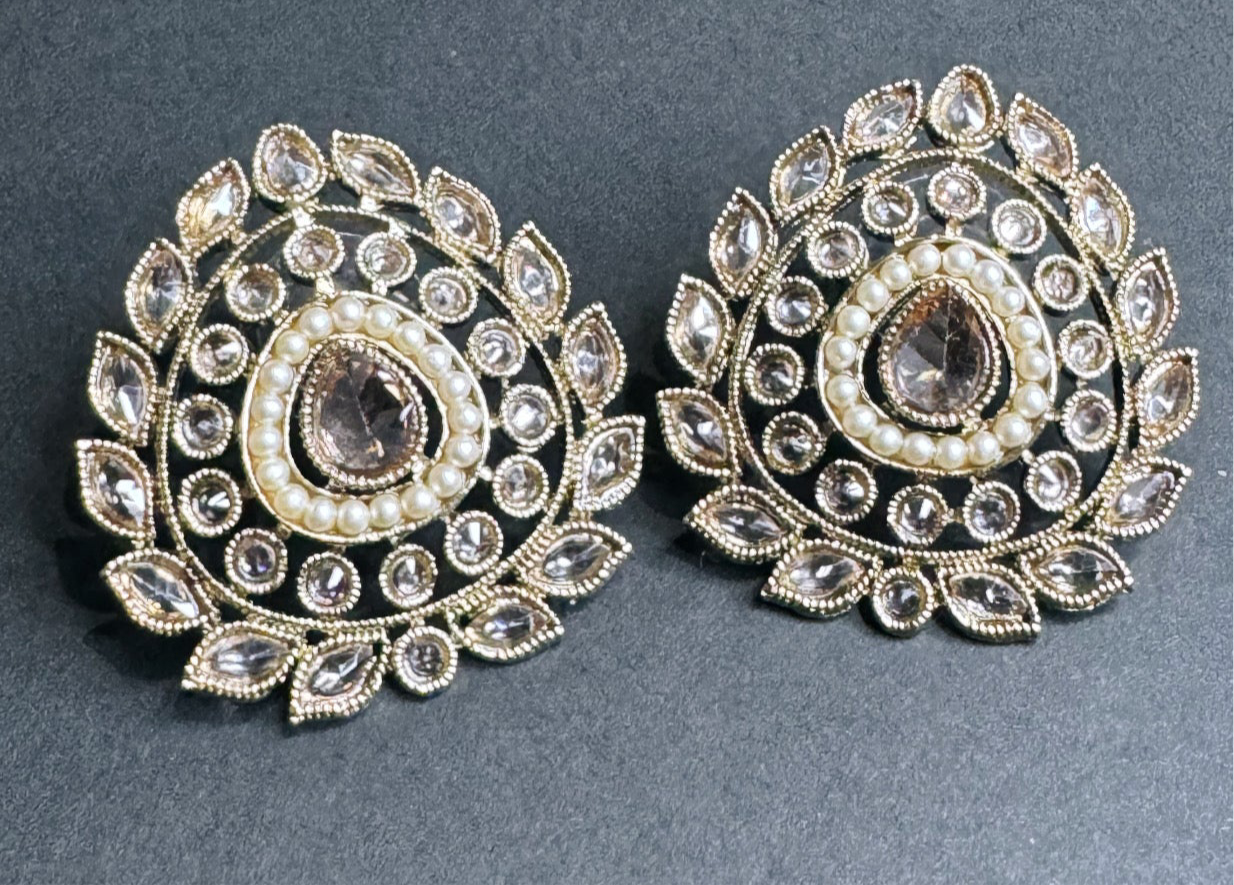 Polki Style Golden & Pearsls Studs