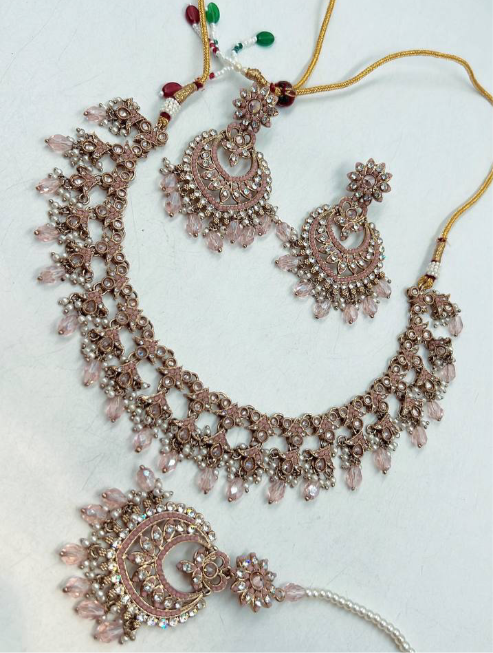 Light Pink Necklace Set