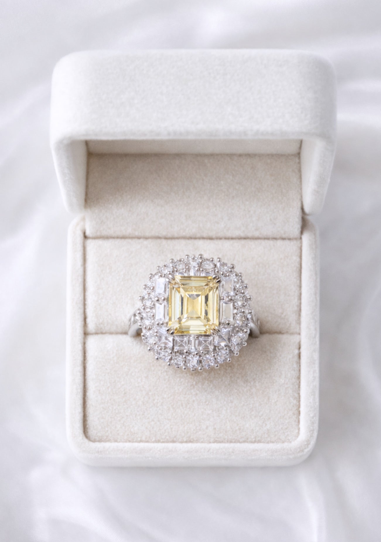 VVS Clarity Adjustable Ring