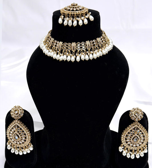 Mehr Necklace Set