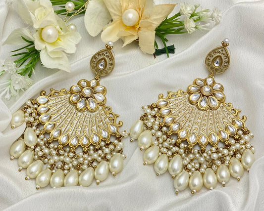 Golden with Pearls Earrings Set