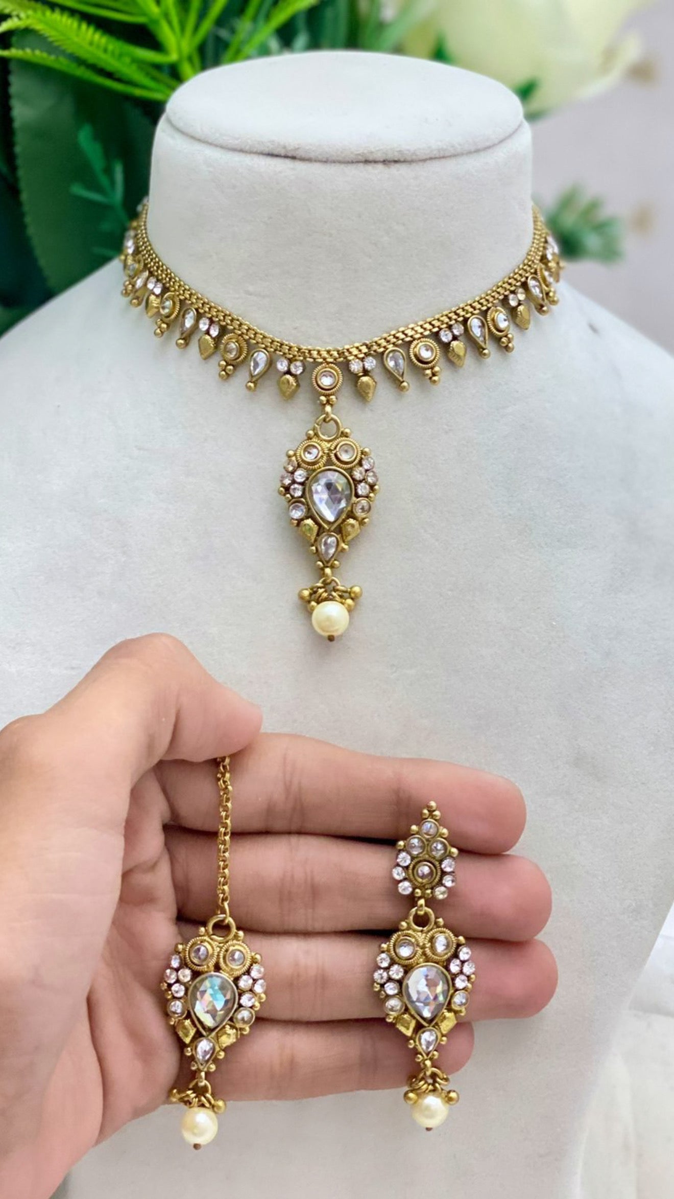 Lightweight Necklace Set