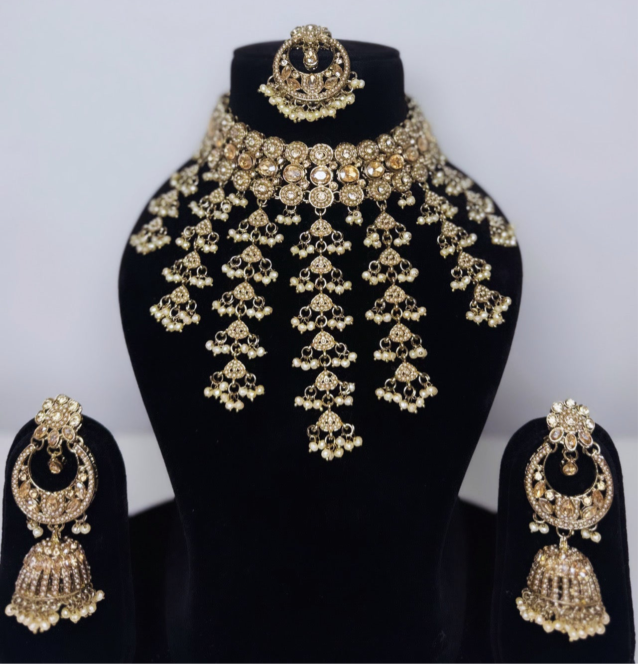 Golden Waterfall Style Necklace Set