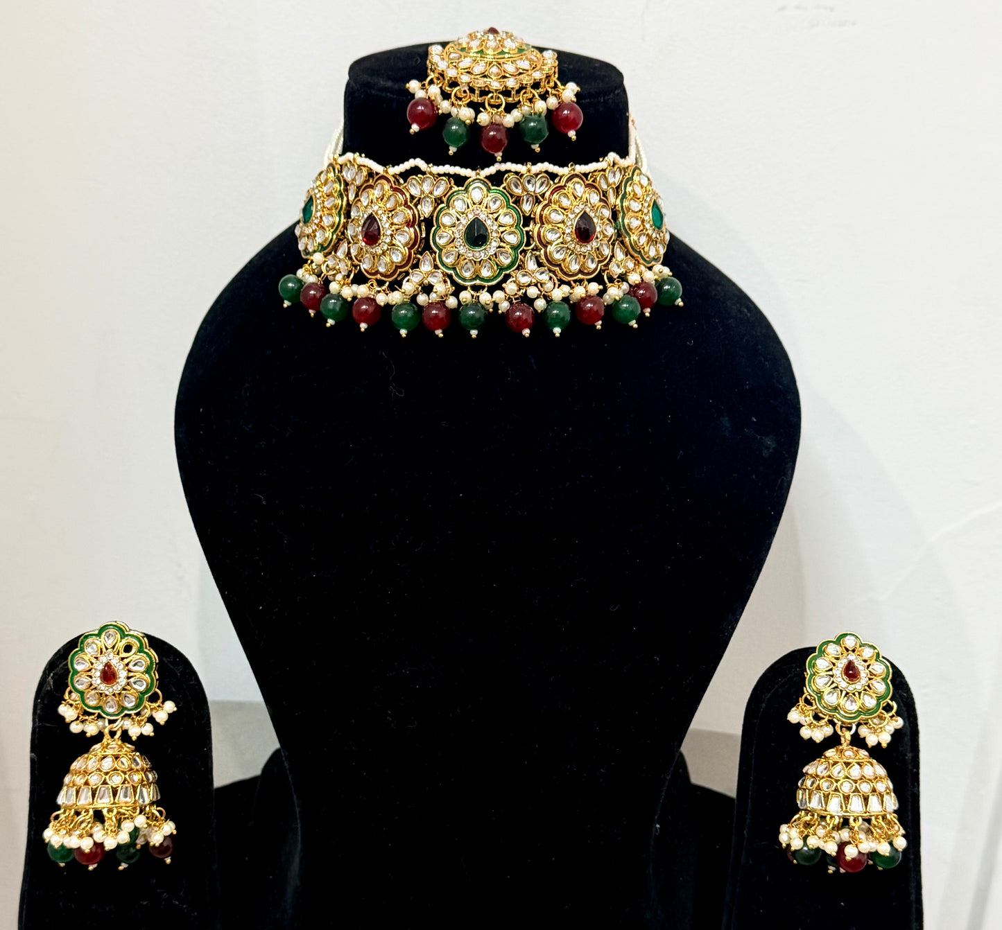 Ruby Green Choker Necklace Set