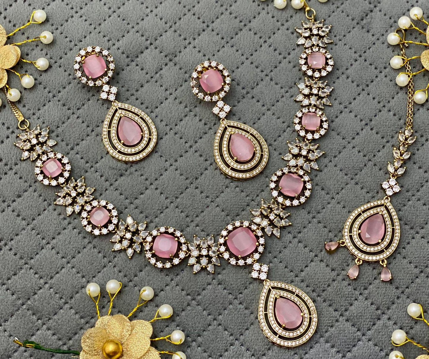 Pink and Gold Necklace Set