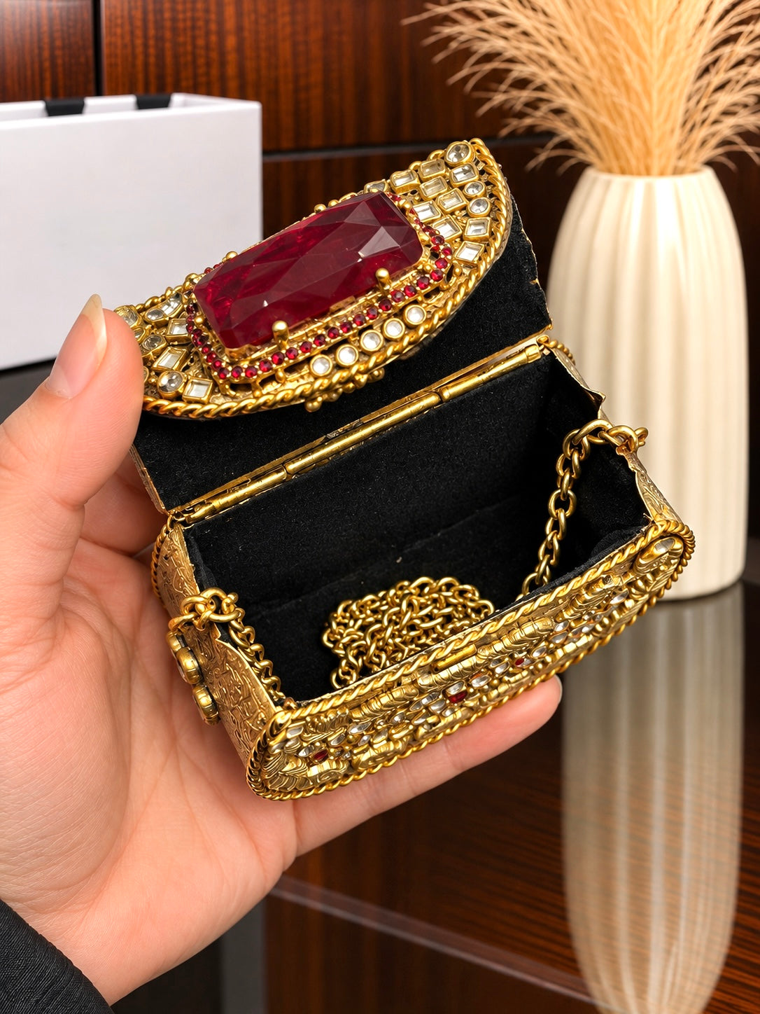 Naina Mini Turkish Clutch