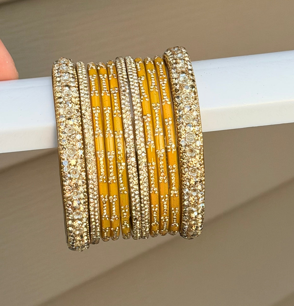 Roshini Glass Bangle Set