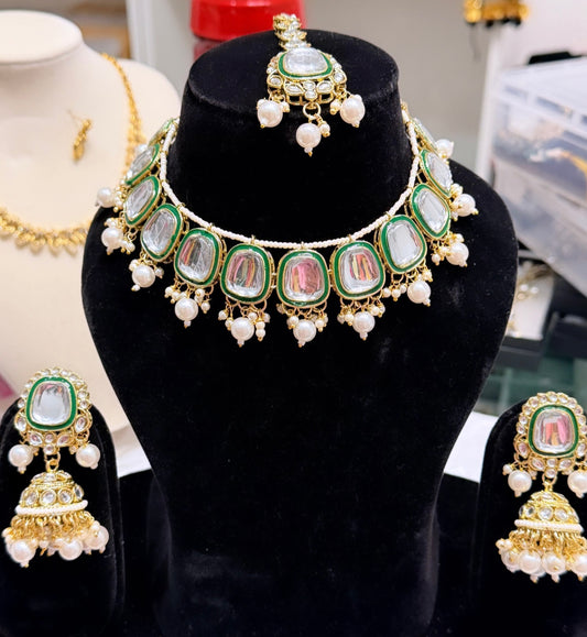 Kundan Style Necklace Set