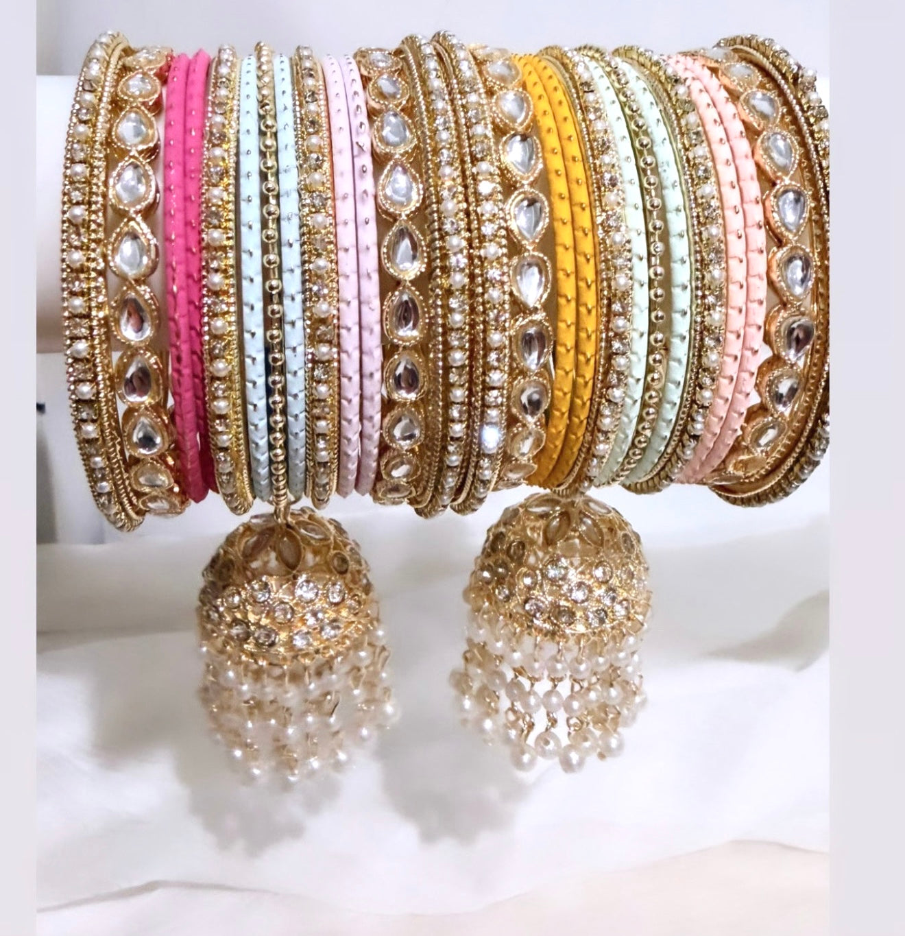 Ashnoor Bangle Set