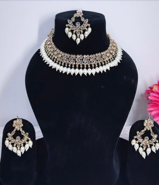 White and Golden Polki Necklace Set