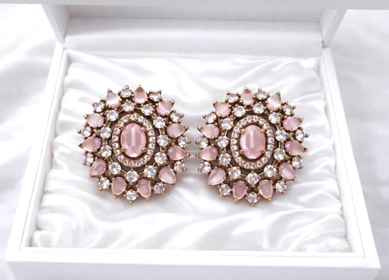 Sonam Earrings Studs