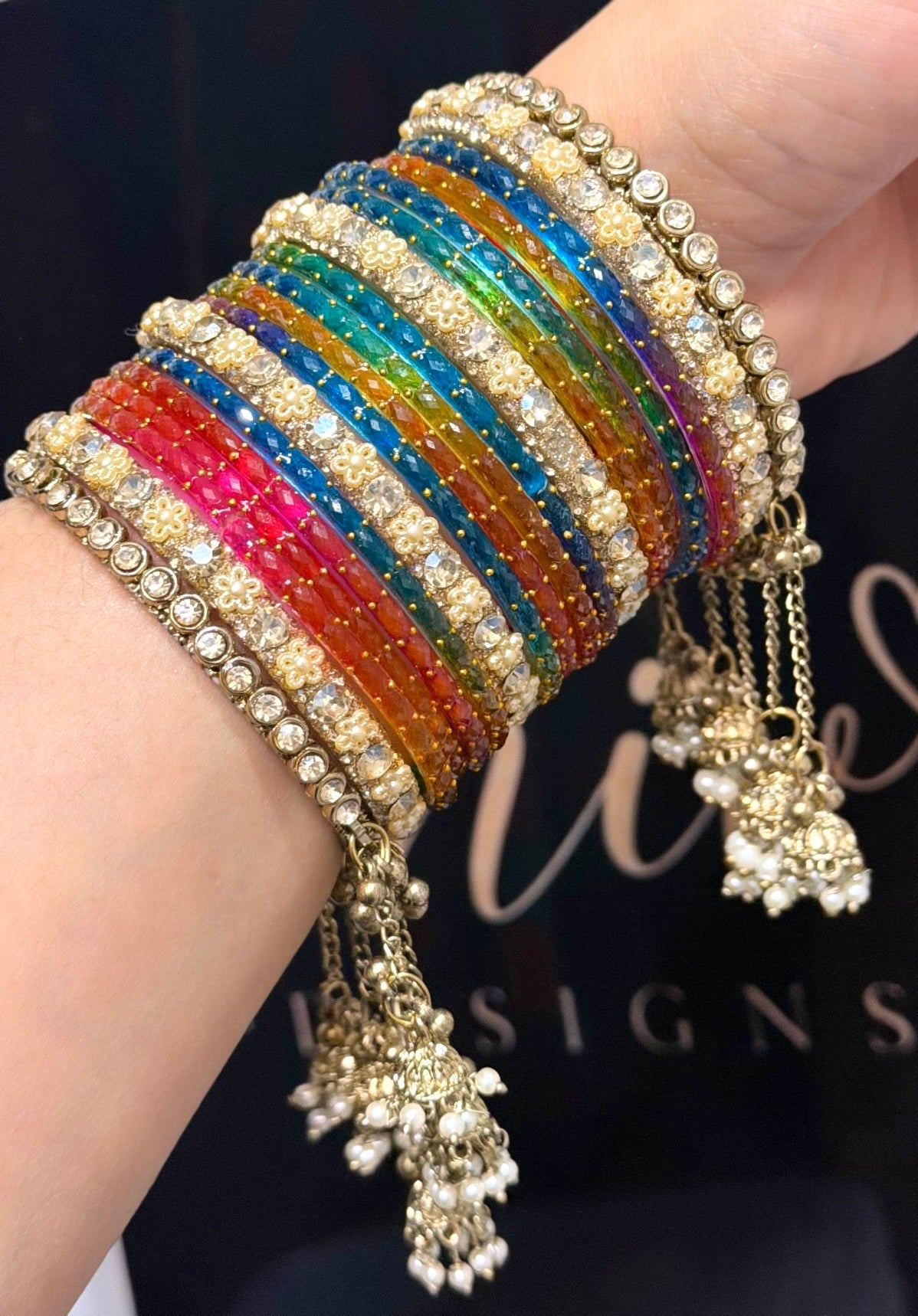 *New Arrival* Multi Colored Glass Bangle Set with Hangings