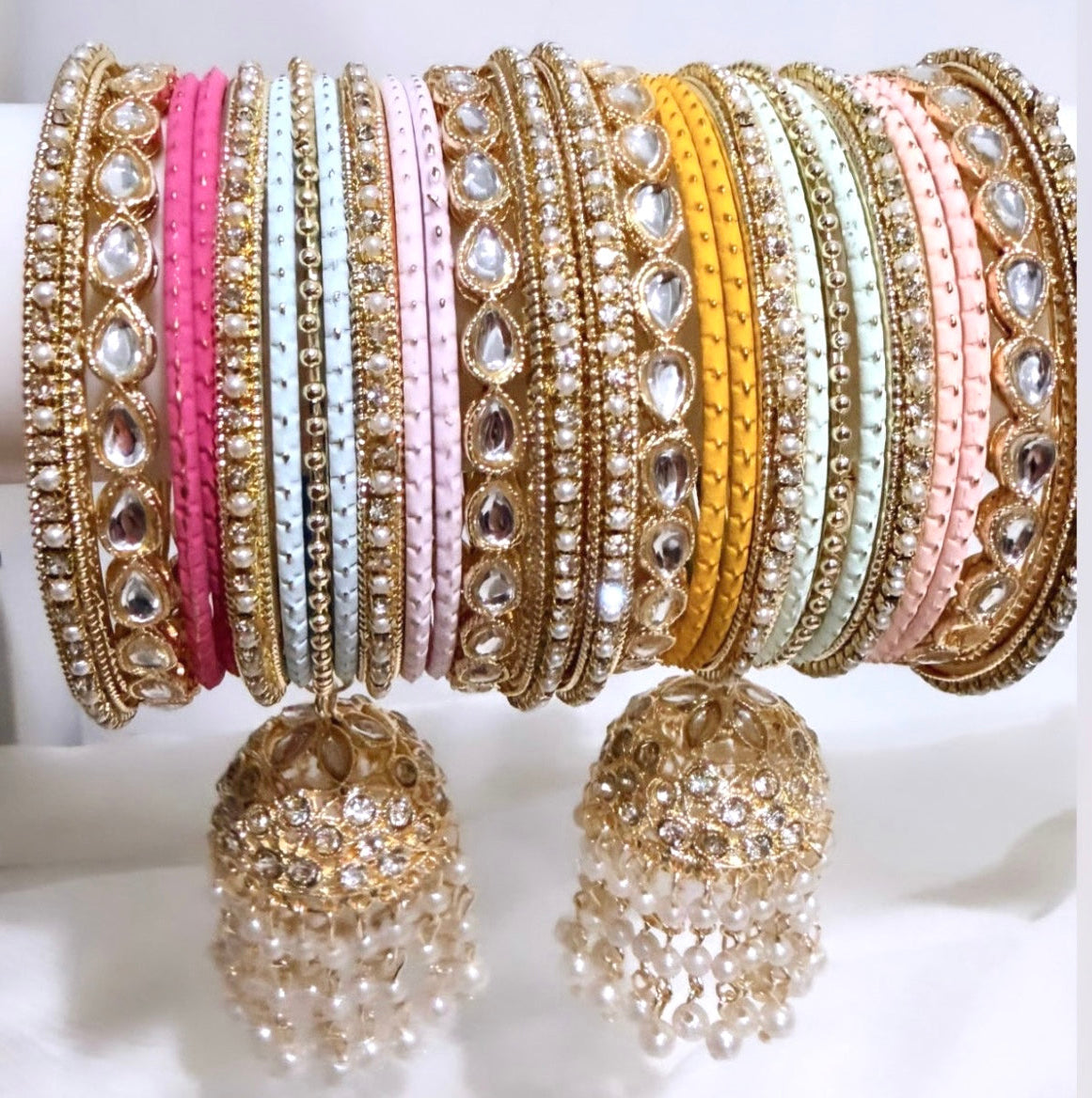 Ashnoor Bangle Set